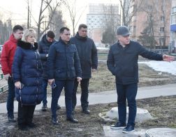 В Пензе Александр Басенко поручил отремонтировать дорогу к школе №46