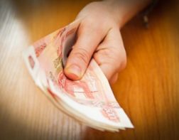 Пензенцам вернули долги по зарплате в 182 млн рублей