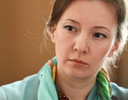 Российские писатели обвинили Анну Кузнецову в копировании «постыдной» детской литературы из интернета