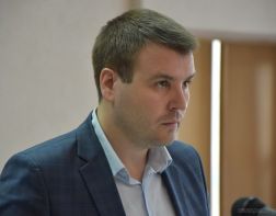 Депутат гордумы потребовал объявить вотум недоверия Юрию Ильину