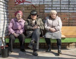﻿Российским пенсионерам предложили выплатить по 15 тысяч рублей
