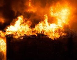 В Пензенской области из горящего дома спасли 60-летнего мужчину 