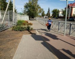 Езда с препятствиями: горожанин раскритиковал велодорожку в Терновке 