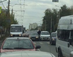 В Пензе ДТП на Кирова спровоцировало огромную пробку