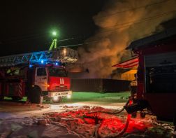 В Пензе во время пожара мужчина отравился угарным газом 
