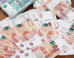 Пытаясь заработать на бирже, пенсионерка потеряла более полумиллиона рублей