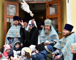 Православные пензенцы отметили Благовещение 