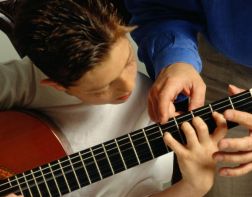 Зареченским школьникам предлагают летом научиться игре на музыкальных инструментах