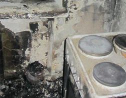 В Заречном произошёл крупный пожар в одном из бывших общежитий