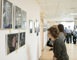 В Заречном можно увидеть «Золотых женщин»: в музее открылась уникальная фотовыставка