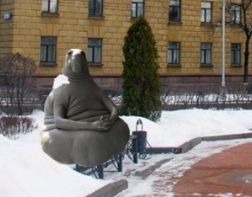 Пензенец предложил установить у здания правительства скульптуру Ждуна