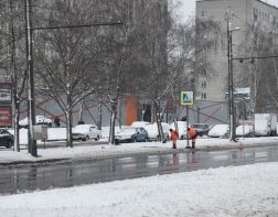 После снегопада в Пензе затопило дороги