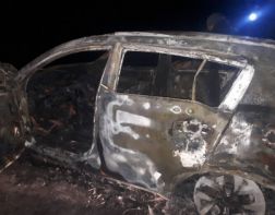 Под Пензой в сгоревшей машине найден труп мужчины