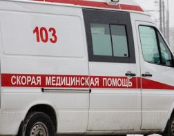 На Тернопольской иномарка сбила женщину с двумя детьми 
